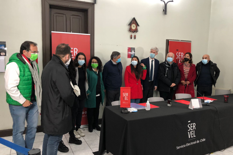 apruebo dignidad en servel inscripcion con mascarillas 230821