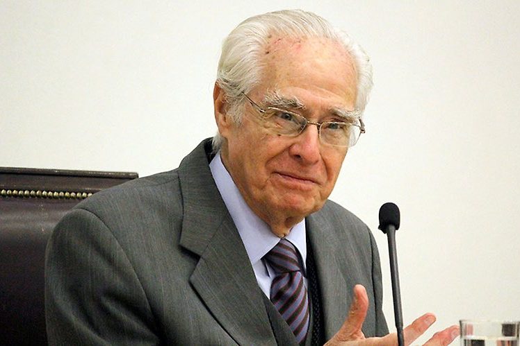 roberto garreton