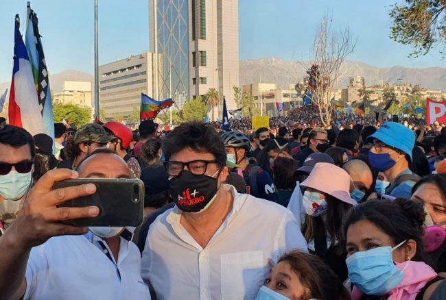 daniel jadue mascarilla palza dignidaad selfie