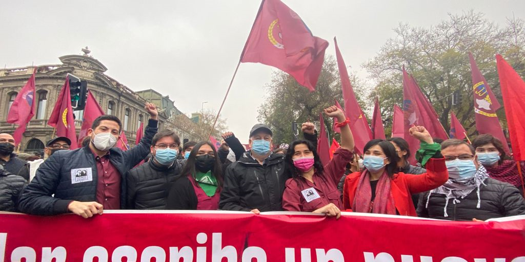 teillier Karol Boris barraza jota mascarillas marcha con banderas