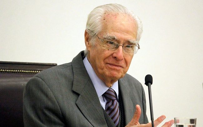 roberto garreton