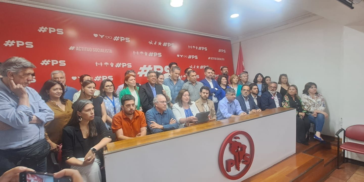 conferencia de prensa ps plebiscito