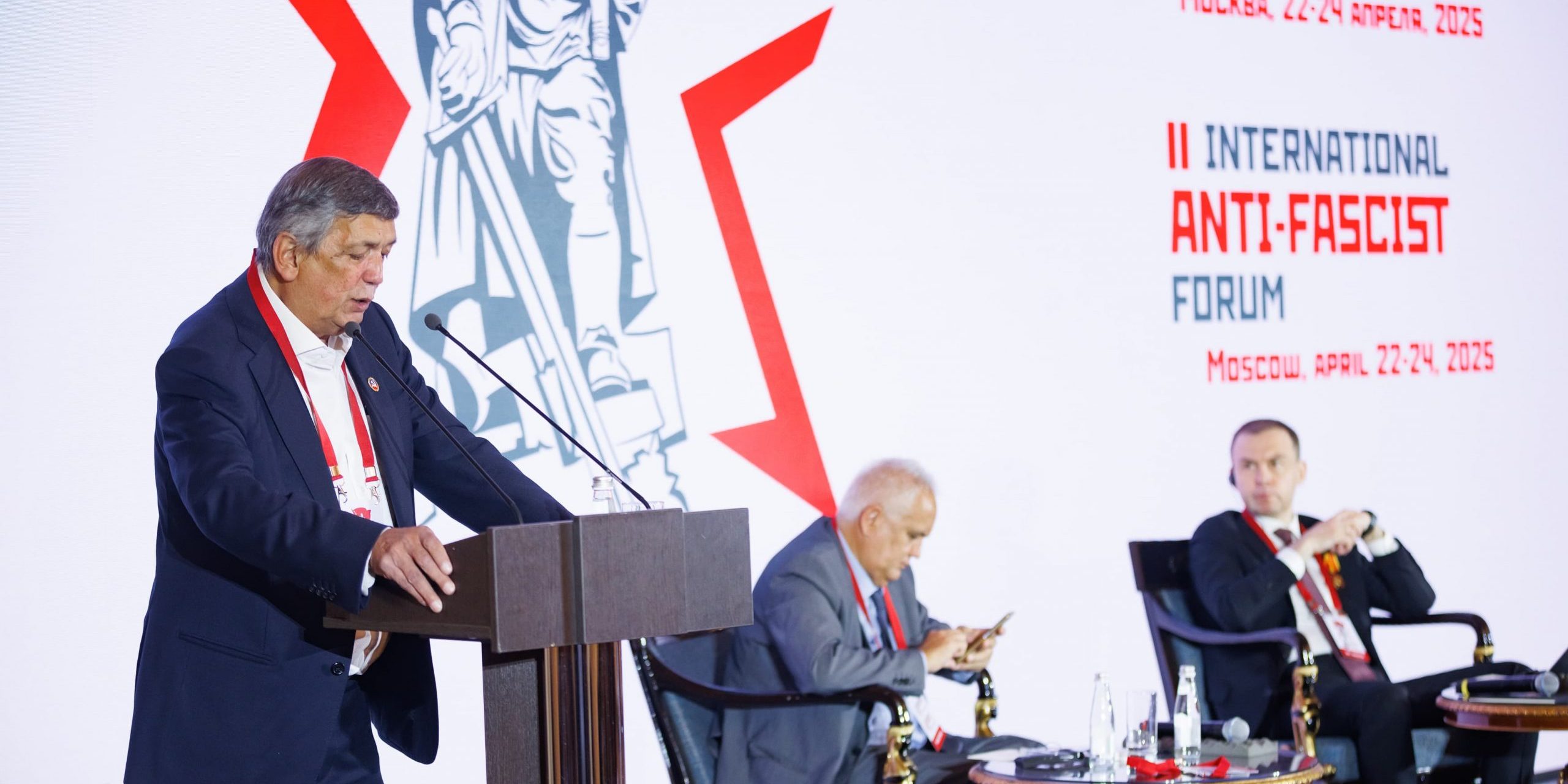 lautaro carmona foro antifascista moscu 1